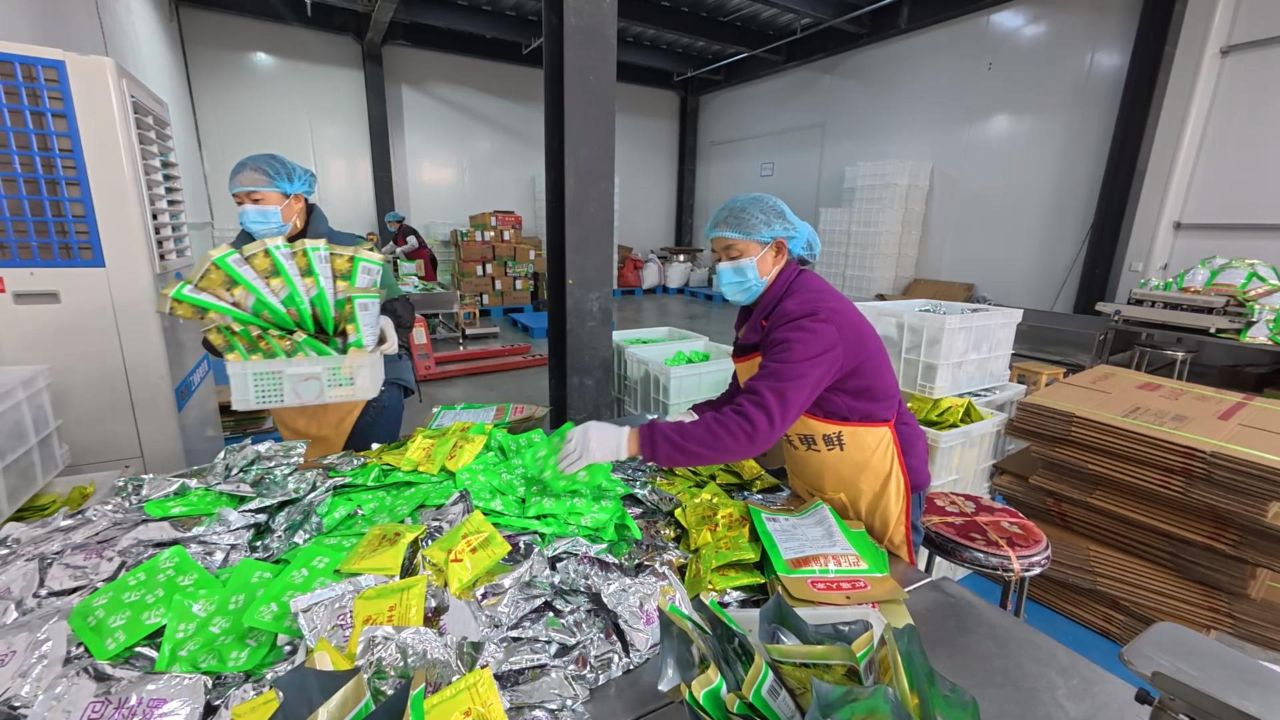 达州食品企业备货“双节”力夺开门